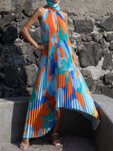 Stilvolles plissiertes Neckholder-Midikleid mit Riemchen und freiem Rücken
